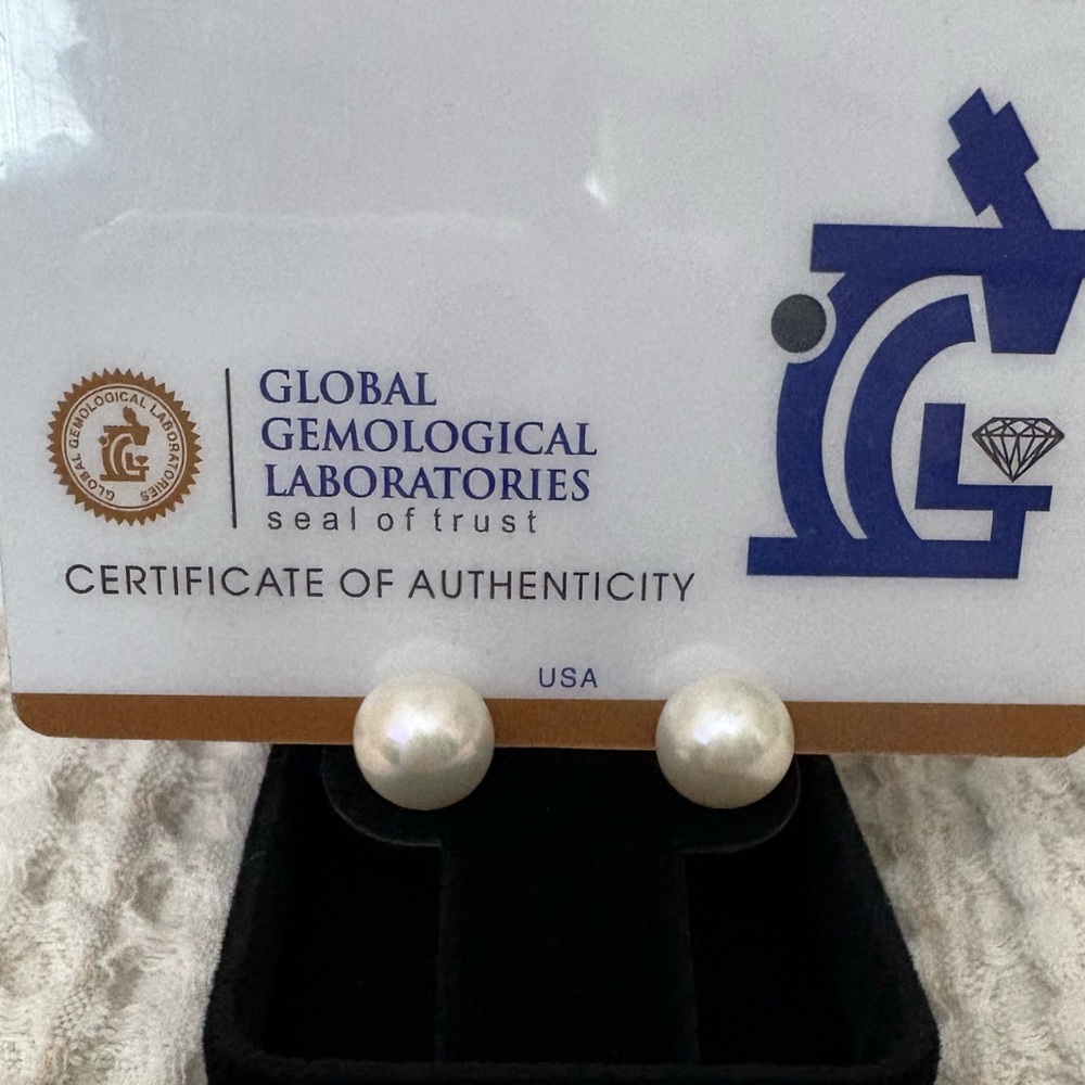 Elegant Freshwater Pearl Earrings in Silver authentic sterling 925 silver